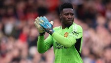 Ман Юнайтед оцеля в инфарктна драма! Гредите и Онана спряха „пчеличките“