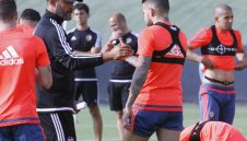 Валенсия ще остави Отаменди извън групата за Шампионската лига