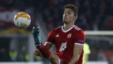 Матей сменя Занев срещу Йънг Бойс