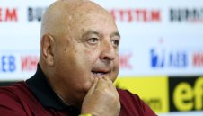 Бат' Венци се сопна на министър Василев: Помага само на ЦСКА!