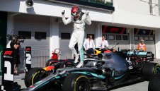 Люис и Мерцедес излъгаха Макс на "Хунгароринг"