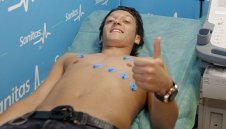 &quot;Найки&quot; представи Йозил като 62-годишен чичко + ВИДЕО