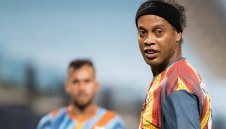 Роналдиньо е отвратен от Селесао: Няма да ги гледам!