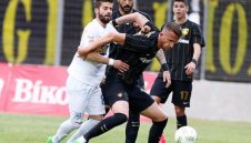 Левски се разминава с трансферна цел! Бивш защитник на Лацио няма да играе на "Герена"