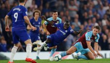 Челси не успя да се справи с Бърнли - само 2:2