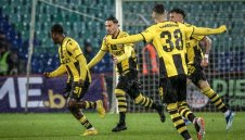 Агонията продължава и с Белчев! Ботев Пд шокира ЦСКА в мач с бой и два червени картона