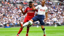 Тотнъм се справи с Фулъм, Кейн със сериозно постижение 