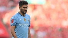 Илкай Гюндоган става помощник на Гуардиола