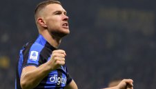 Манчестър Юнайтед пожела Джеко