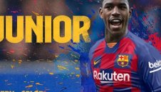 Наполи иска да прилапа трансферна издънка на Барса