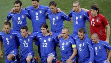 Скандал в Италия: Политик твърди, че мачът със Словакия е уреден