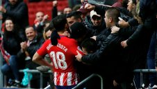 Коста пак е център на внимание - гол и червен картон + ВИДЕО