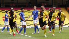 Късни голове украсиха Уотфорд - Лестър