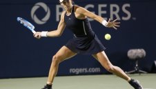Плишкова и Мугуруса се класираха на 1/4-финал в Торонто 