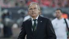 Левски ще завърши зимната си селекция с привличането на централен защитник