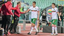 България трепери: Капитанът Костадинов бе изнесен на носилка