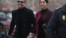 Над закона: Роналдо празнува рождения ден на племенницата си по време на карантина + ВИДЕО