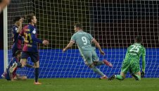 Барса и Атлетико не се победиха в див екшън с 8 гола