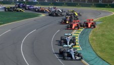 Изненада! Ботас триумфира в Мелбърн