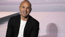 Андрес Иниеста сложи край на кариерата си на 40 години