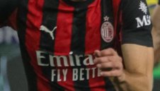 Уникално: Българин дебютира за колоса Милан