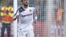 Интер сменя Икарди с издънка на Дортмунд 