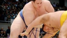 Аоияма започна с победа Новогодишния турнир в Токио