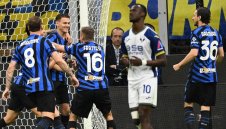 Гол от дузпа остави Интер в битката за Скудетото