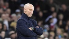 Суонси не издържа и изгони и Боб Брадли