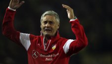 Армин Фее хвърли оставка