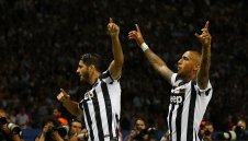 Юве иска 50 млн. евро за Видал