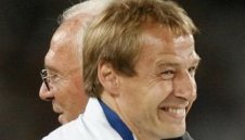 Бекенбауер следи изкъсо Клинсман