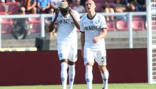 Наполи опъна Лече като гост, Осимен вкара