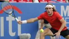 Циципас не даде шансове на Пер и е на крачка от финала във Вашингтон