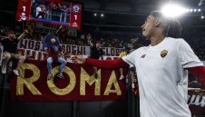 Смолинг остава в Рома