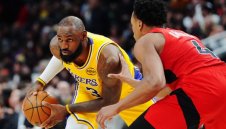 Край на серията! След почти 19 години ЛеБрон не успя да вкара 10 точки