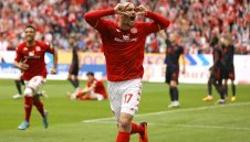 Байерн е в тежък нокдаун! И Майнц наби баварците