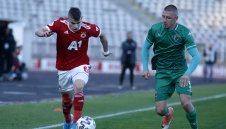 Бруно Акрапович ще тормози Левски с Митко