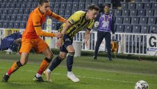 Случайност? Фенербахче взе Йозил и започна да пропада