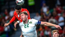 Късен гол донесе трудна победа на Португалия над Ирландия