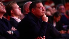 Директор в Байерн плаши с характера си