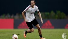 Бонучи помага на Милан да стигне нивото на Юве