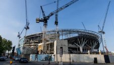 Отложиха пускането на новия стадион на Тотнъм