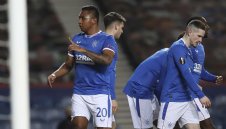 Рейнджърс докосва титлата след нова победа