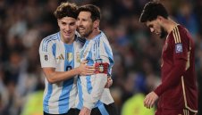 Аржентина бие с 6:0, Меси е капо