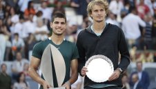 Зверев обвини програмата за загубата от Карлос Алкарас