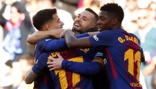 Шави: Средняци се задържат по 15 години в Барса