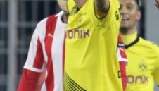 Кевин Гроскройц флиртува с Арсенал