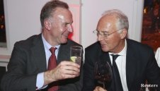 Бекенбауер впечатлен най-вече от постоянството на Байерн
