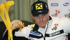 Успехите на Хиршер в Банско могат да върнат Костелич преждевременно на пистата